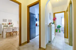 Khaleesi Apartment (HHH) - 180m from the beach - central - Image 2