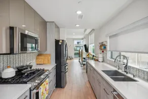 Modern 3B3B Home w/ Rooftop Views & Prime Location - Image 4