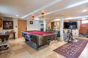 Luxury Private 90 degree Pool & Spa + Walk 2 Pearl - Image 3