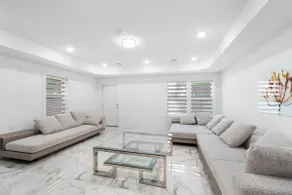 Luxurious Jersey City Duplex - Image 4