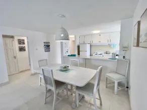 Banyan Court, a Family-Friendly Condo Close to Everything! - Image 2