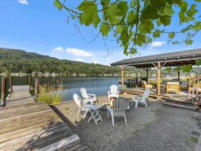 *NEW* Relax on the Lake! Hot tub & dock await! - Image 2