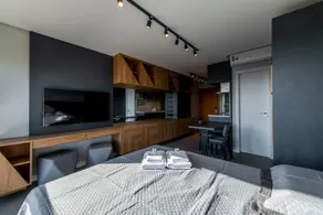 17th floor, with views, fitness center, swimming pool, parking space - Image 3