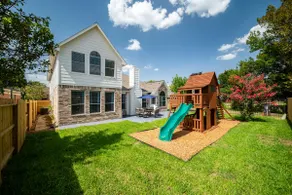 Northwest•Houston•4bedroom•backyard• - Image 3