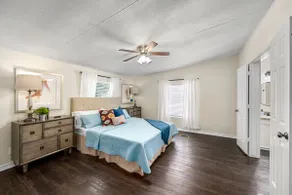 Conroe 3BR Sleeps 12 | Accessible, Pets Welcome - Image 5