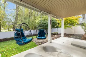 Spacious 4 bed near park/trails - Image 3