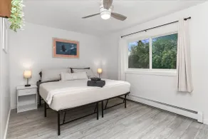 Stylish, spacious, & private 3 bedroom home - Image 2