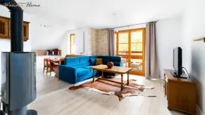 Mosaic apartment with fireplace and balcony - Image 2