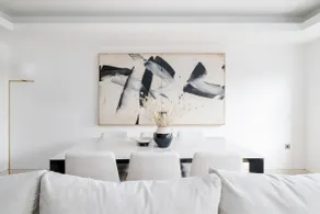 Stunning single level Mayfair 3 Bed flat with AC - Image 4