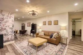 Rustic Elegant Stays in the Wine Country - Image 2