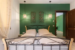 Sunny Side Guesthouse - Image 5