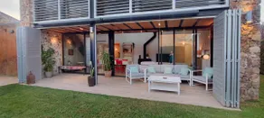 House with a garden and a community pool - Image 4