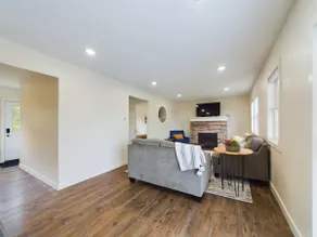 Lake Minnewaska Retreat w/ Private Beach & Dock - Image 3