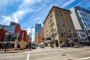 Main Street Condo- Trolley Stop and Central - Image 5