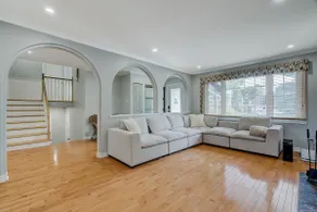Beautiful 4 Bedroom Home - Image 3