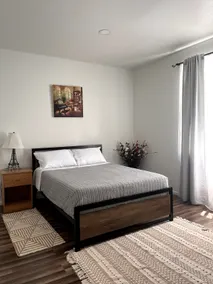 Private and Cozy Basement Suite - Image 5