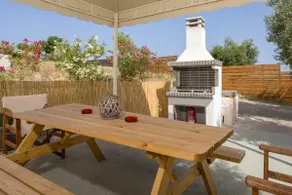 Tumeremos · Garden Retreat | 3BR | Sea Nearby - Image 4