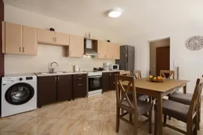 Tumeremos · Garden Retreat | 3BR | Sea Nearby - Image 5