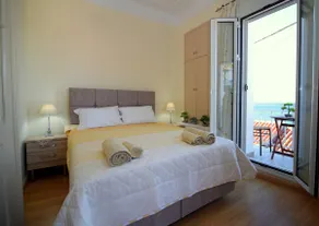 Plataneli House - Image 4