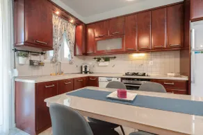 Tommy's Family Apartment - Image 5