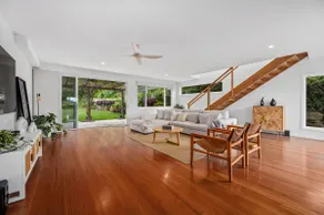 Tranquil Treetop Haven 3BR House with breathtaking views - Image 4