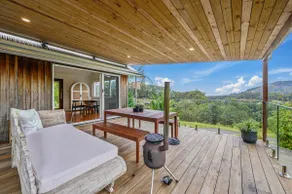 Tranquil Treetop Haven 3BR House with breathtaking views - Image 2