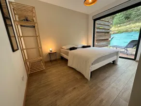 Old School Garden & Private Jacuzzi - Image 2