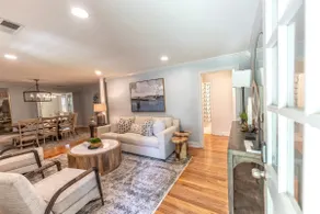 Chamblee Cottage - Image 4