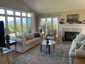 *Lavender Hill Ranch: Elegant Estate w/ Epic Views - Image 5