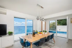 Epetium Beach Villa - Image 2
