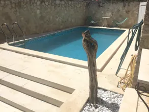 Sea mountain and private pool - Image 3