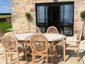 Gregor's Cottage: Best coastal view, luxury inside - Image 4