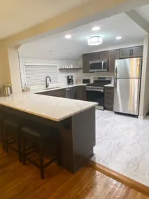 Williamsville Village Modern Farmhouse - Image 4