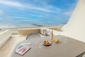※2-room apartment with 1st line sea access/Car garage/Wi-Fi/Air conditioning※ - Image 4