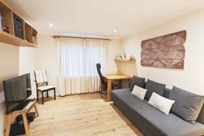 NEWLY REFURBISHED APARTMENT IN TOWN CENTRE - Image 3
