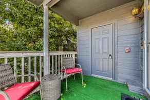 Updated 2 Bed, 2 Bath, Garage - Image 3