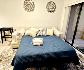 Awesome Apartment near the Beach - Image 3