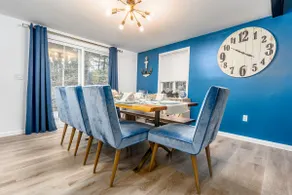 Near Beach|Shopping/Dining|Renovated|King Bed - Image 5