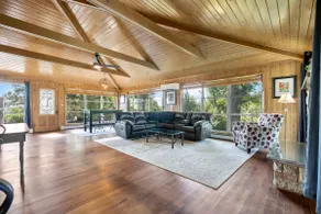 Historic Charm at Richmond Hill - Image 4