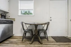 Townhomes Near the Bay - #2 - Image 4