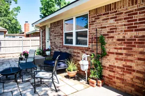 The Modern Retreat - Image 5