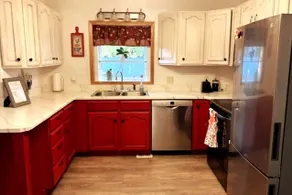 Family Farmhouse in the City! - Image 3