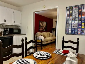 Curbside Duplex - Image 5
