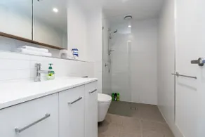Grand Central Towers Apt Resort-Style Amenities - Hosted by CanStay - Image 4