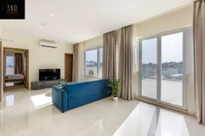 Luxury beautiful penthouse with amazing views & AC by 360 Estates - Image 5