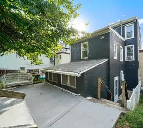 CONSHOHOCKEN: Quality & Location - Image 2
