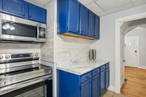Spacious Cottage in Champaign - Image 4