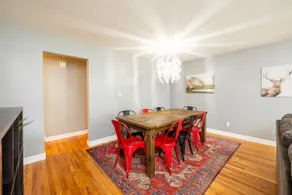 Comfortable & Roomy - Work & Family Friendly for 7 - Image 3