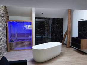 Loft noir (baignoire balnéo et sauna) - Image 3