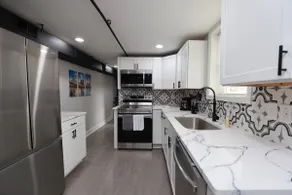 Historic Home by Siegel Center - Image 2